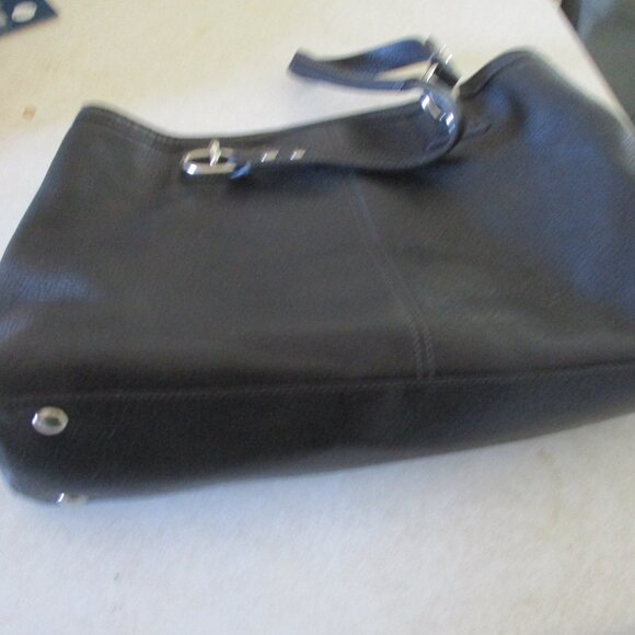 Coach  Black pebbled satchel 2 handle Leather Handbag purse - Picture 6 of 11